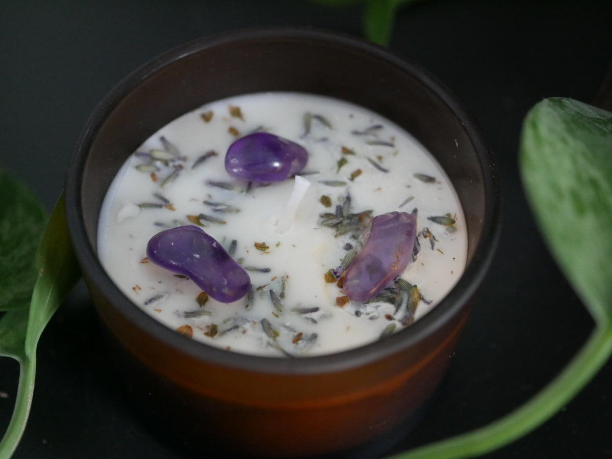 „Lavender Moon“ - Sojawachskerze mit Lavendel & Amethyst